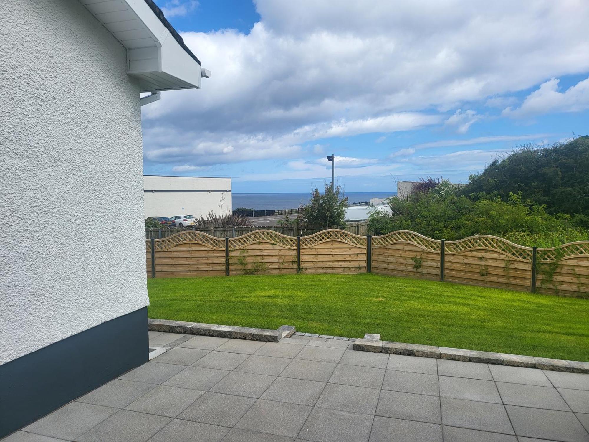 Royal Court Hotel Portrush Bagian luar foto