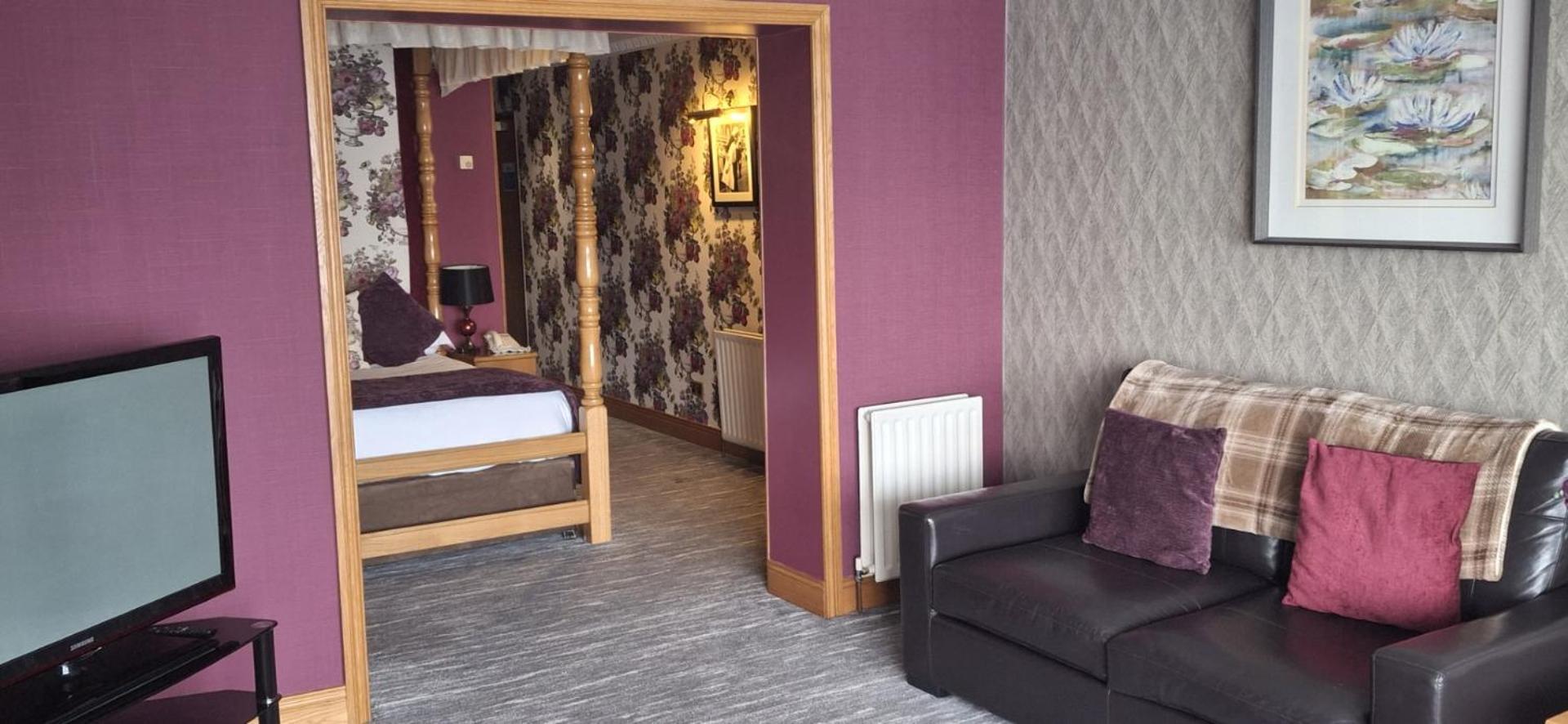 Royal Court Hotel Portrush Bagian luar foto